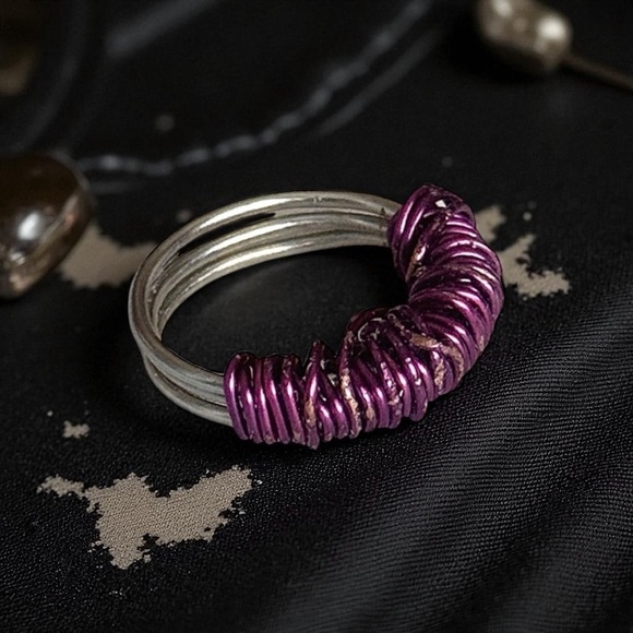 5 For $25💫Silver and Purple Coiled Wire Ring - Picture 1 of 5